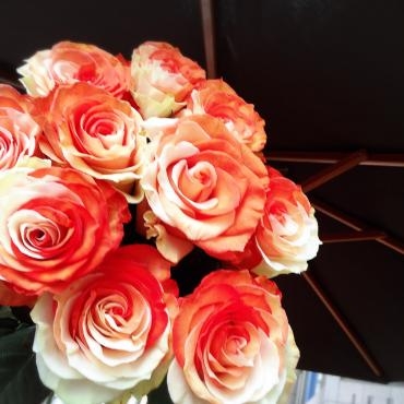 マーブルのバラ｜「アロマブルーム」　（岡山県倉敷市の花キューピット加盟店 花屋）のブログ